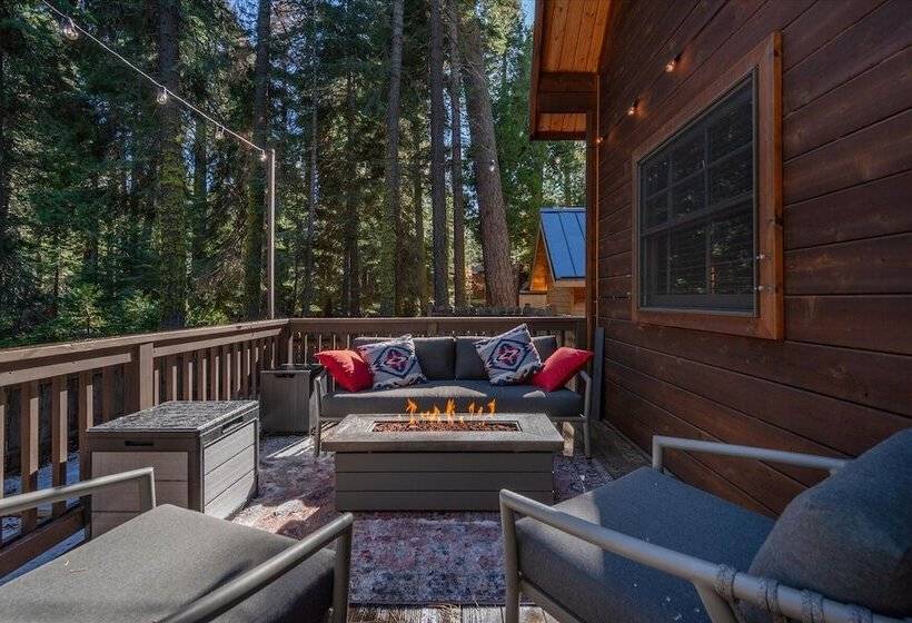 Cozy Pet Friendly Cabin In Lake Tahoe By Sierra Getaways