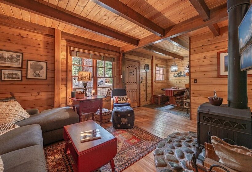 Cozy Pet Friendly Cabin In Lake Tahoe By Sierra Getaways