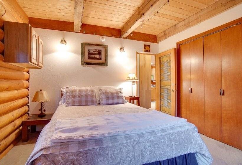 Donnelly Cabin W/ Private Deck: Near Lake Cascade!