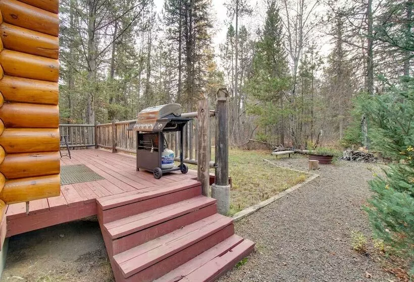 Donnelly Cabin W/ Private Deck: Near Lake Cascade!
