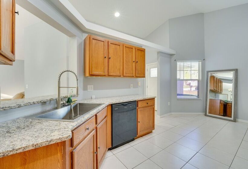 Gorgeous Kissimmee Oasis W/ Community Pool!
