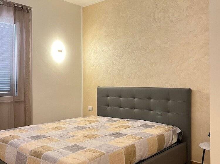 簡易ホテル Ar Palace