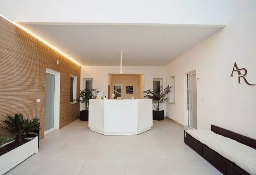 مسافرخانه Ar Palace
