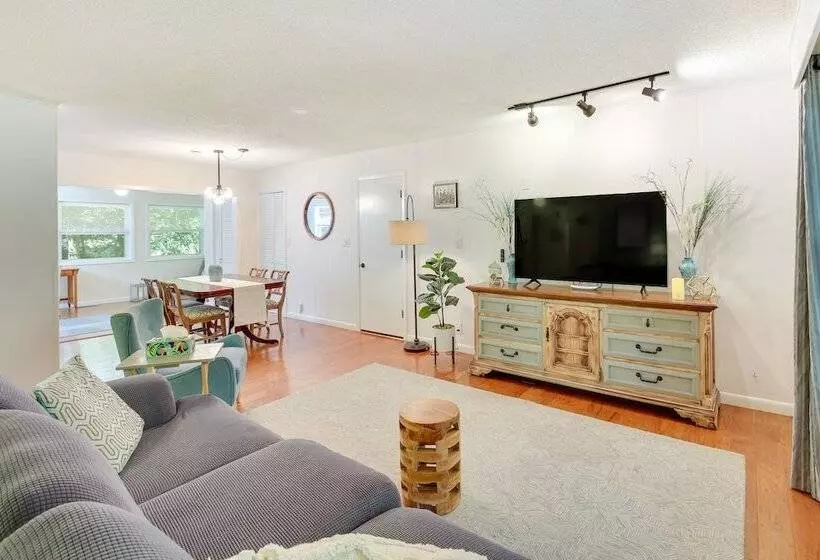 Hot Springs Village Haven W/ Community Amenities!