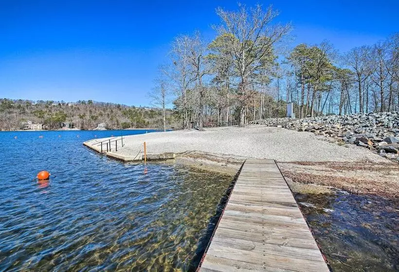 Hot Springs Village Haven W/ Community Amenities!