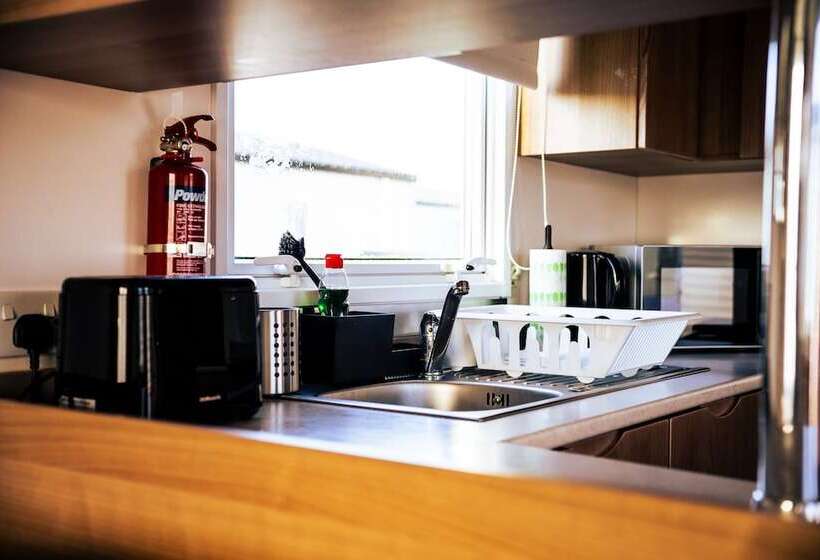 酒店 8 Berth Caravan To Hire At Lyons Robin Hood In Rhyl Ref 66089tp