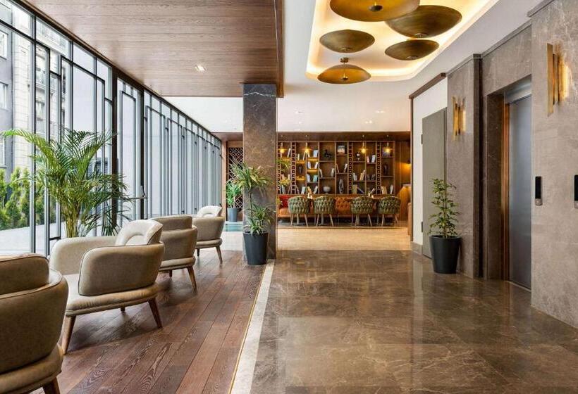 ホテル Days Inn By Wyndham Istanbul Bomonti