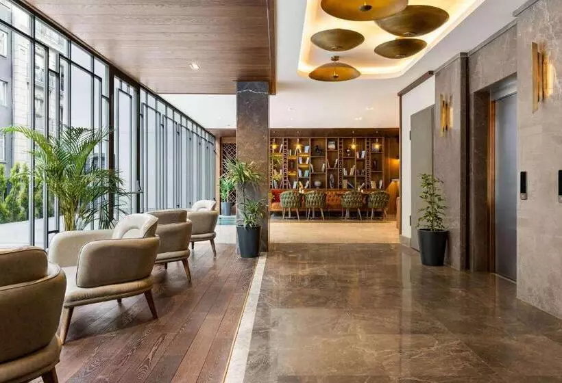 ホテル Days Inn By Wyndham Istanbul Bomonti