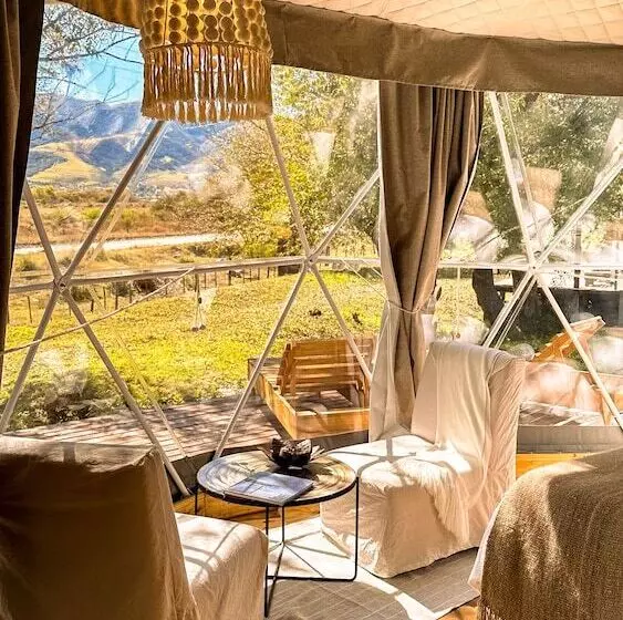Hotelli Ecoglamping Tafí Del Valle