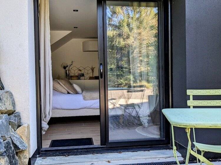 فندق Villa Short Cravate