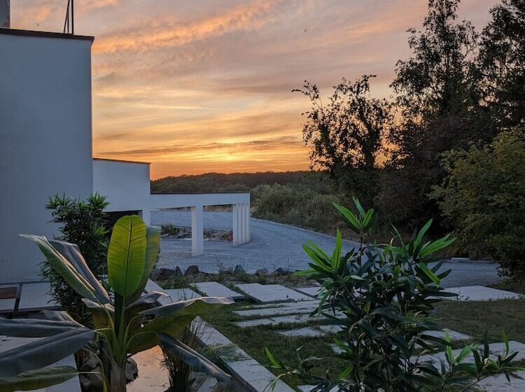 فندق Villa Short Cravate