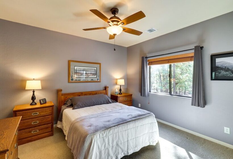 Wraparound Deck + Large Yard: Pinetop Home!