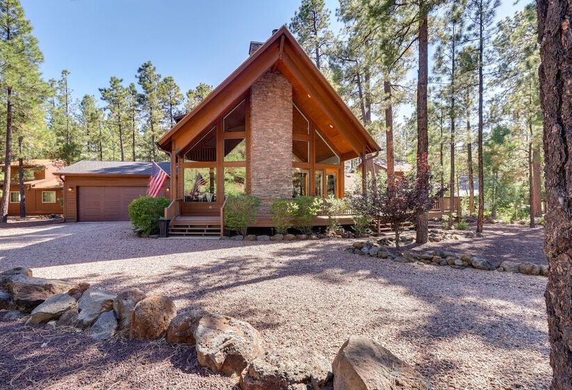 Wraparound Deck + Large Yard: Pinetop Home!