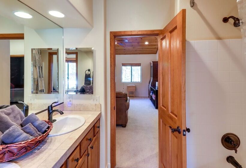 Wraparound Deck + Large Yard: Pinetop Home!