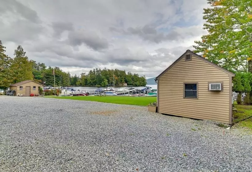 Lake George Waterfront Cabin W/ On Site Marina!