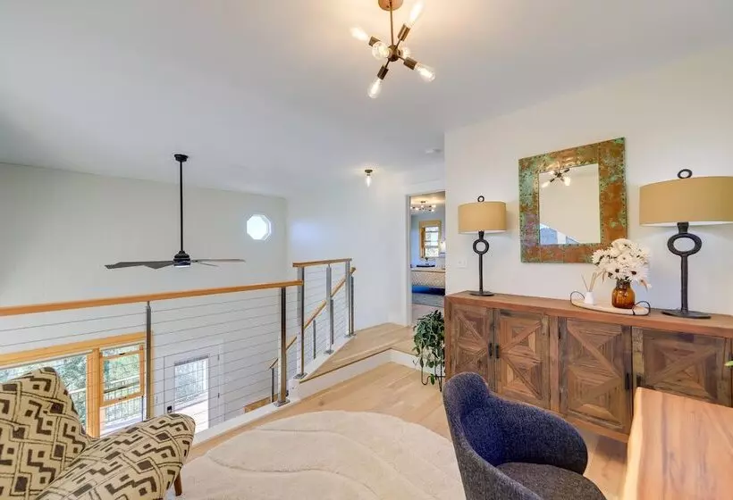 Conifer Haven: Hot Tub & Staunton State Park View