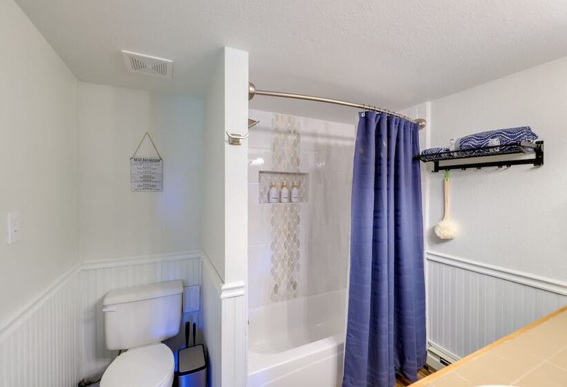 Conifer Haven: Hot Tub & Staunton State Park View