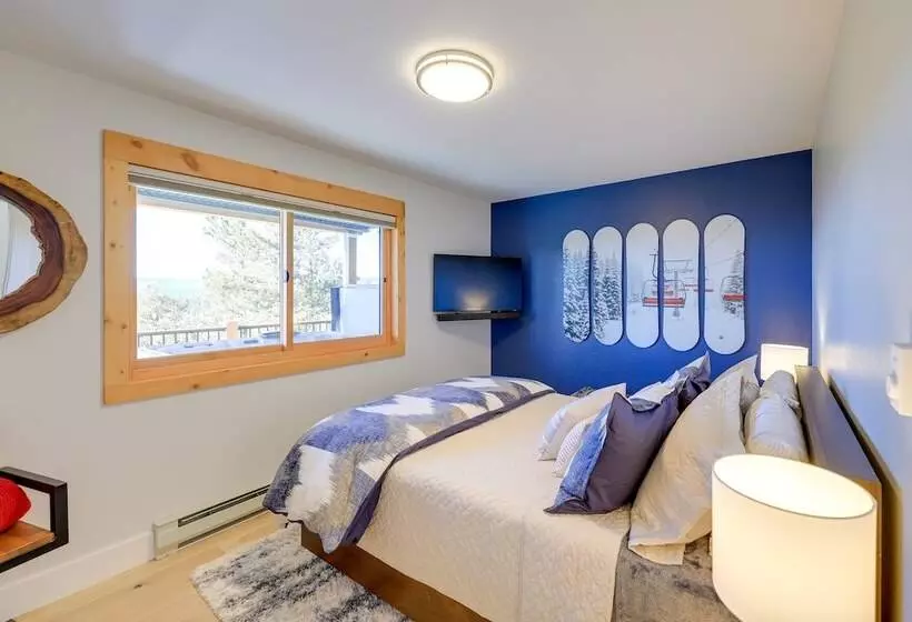 Conifer Haven: Hot Tub & Staunton State Park View