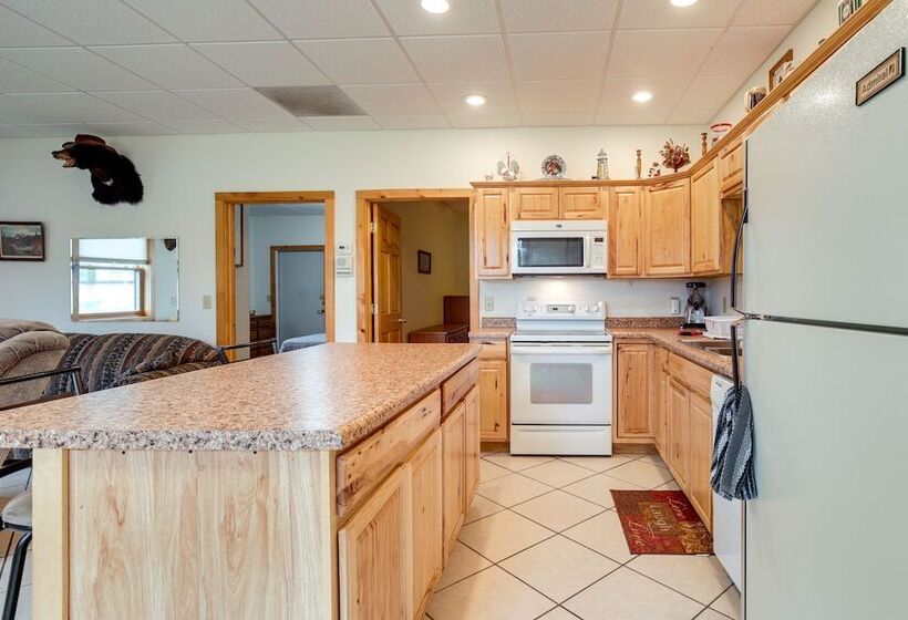 Monico Lakefront Home W/ Boat Dock & Fire Pit!