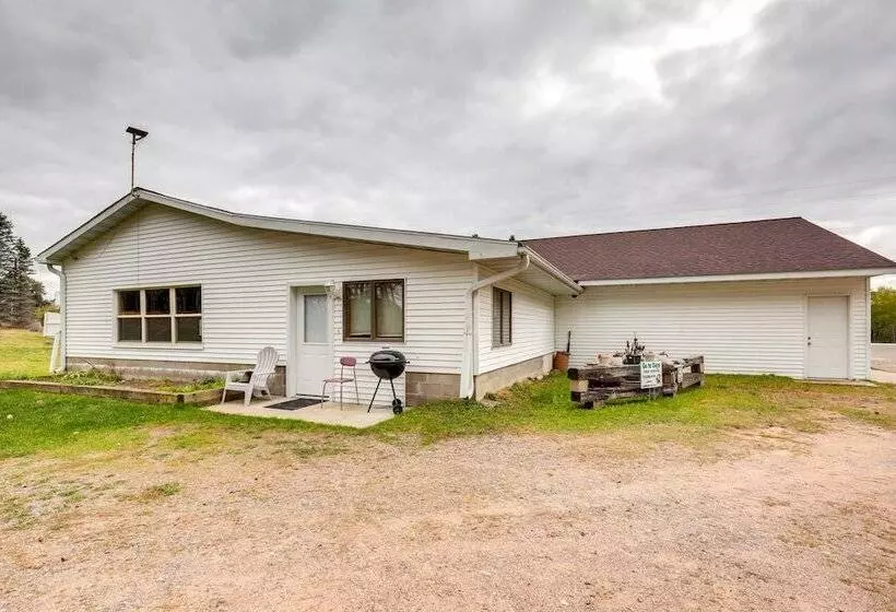 Monico Lakefront Home W/ Boat Dock & Fire Pit!