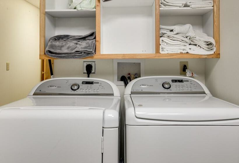 Monico Lakefront Home W/ Boat Dock & Fire Pit!