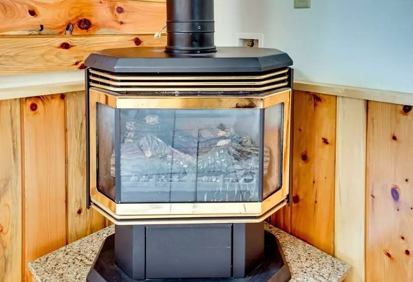 Monico Lakefront Home W/ Boat Dock & Fire Pit!