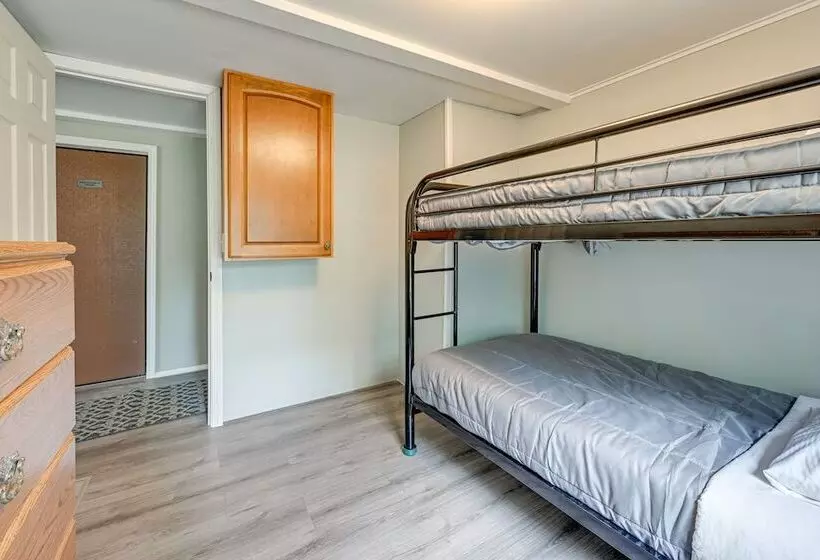 New Lisbon Family Gem ~ 3 Mi To Castle Rock Lake