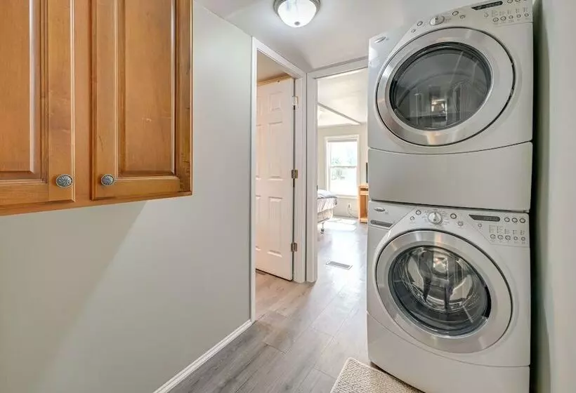 New Lisbon Family Gem ~ 3 Mi To Castle Rock Lake