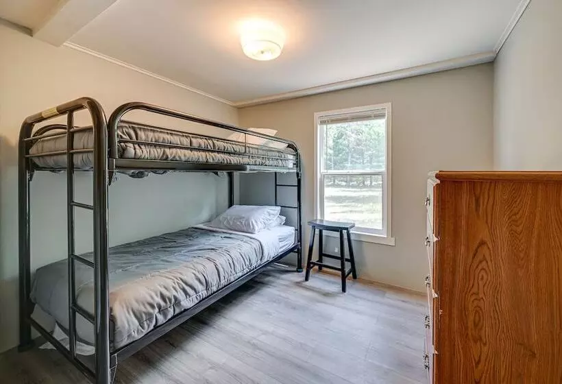 New Lisbon Family Gem ~ 3 Mi To Castle Rock Lake