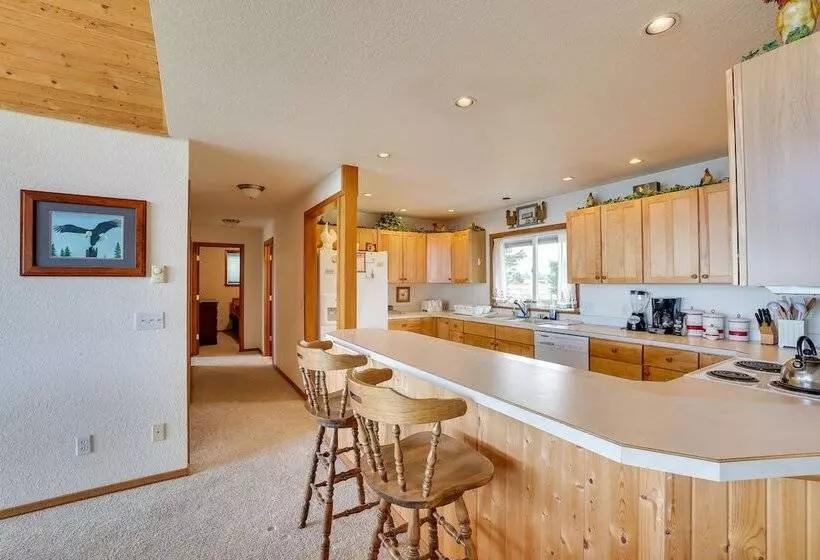 Oceanfront Port Angeles Home W/ Mountain View!