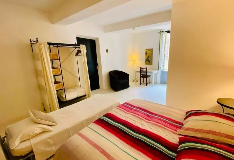 پانسیون Logement Touristique Villa Eugénie