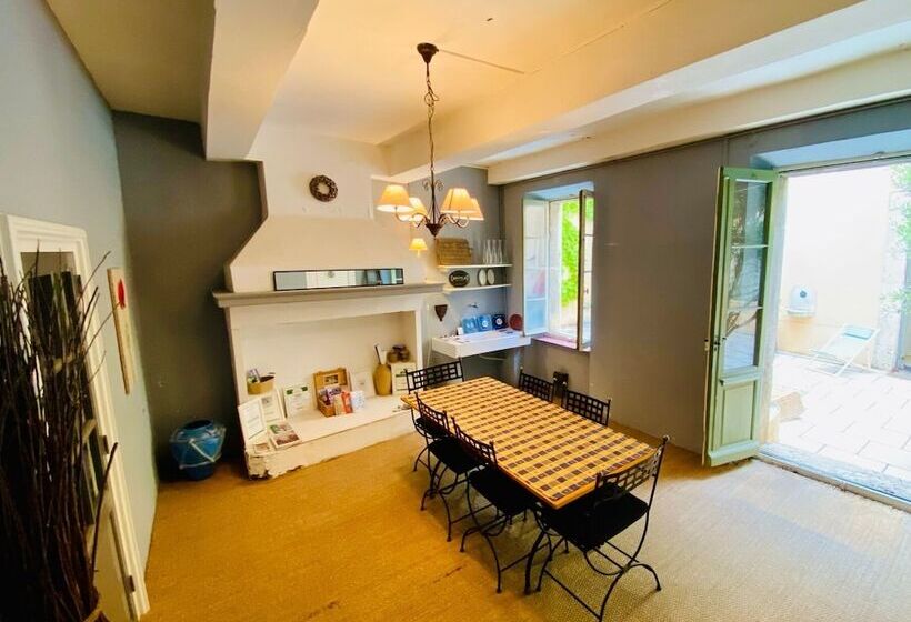 پانسیون Logement Touristique Villa Eugénie