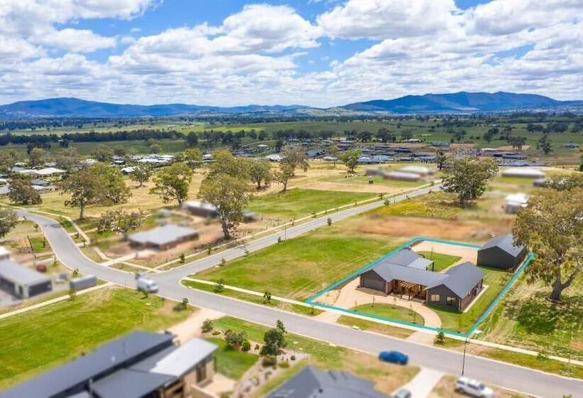 بنسيون Wild Wombat