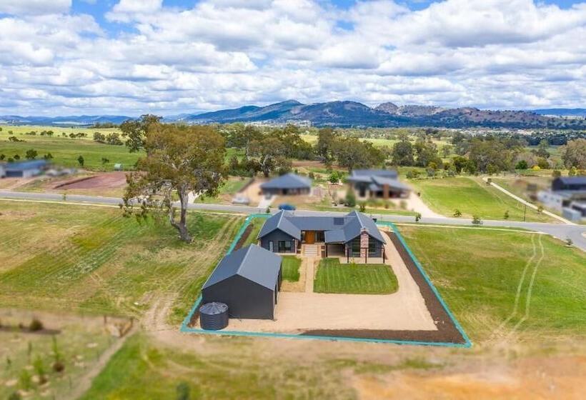 بنسيون Wild Wombat