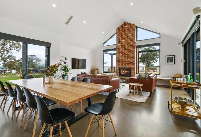 بنسيون Wild Wombat