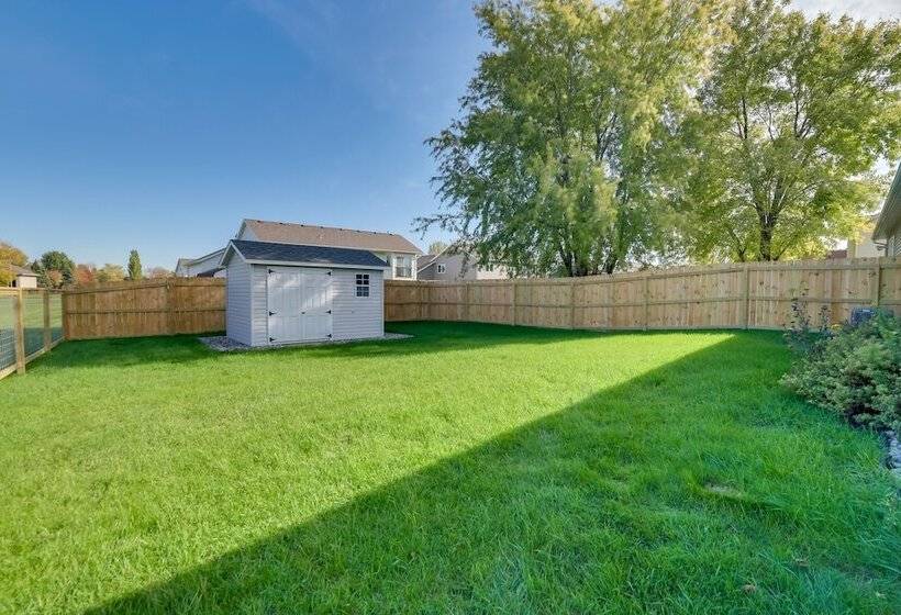 5 Mi To Dtwn: Pet Friendly Wheatland Twin Home!