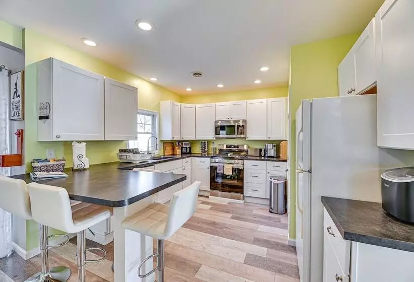 Pet Friendly Honeoye Cottage Rental: Walk To Lake!