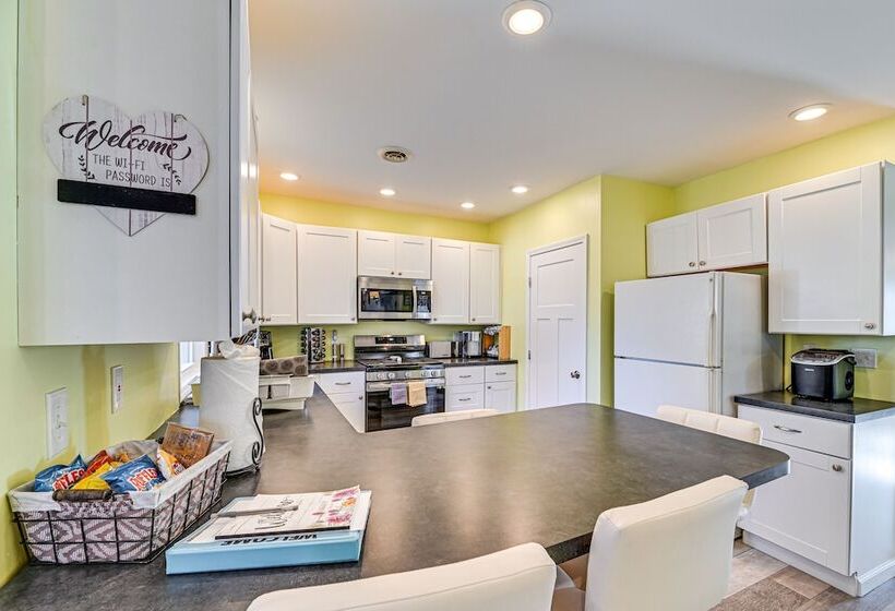 Pet Friendly Honeoye Cottage Rental: Walk To Lake!