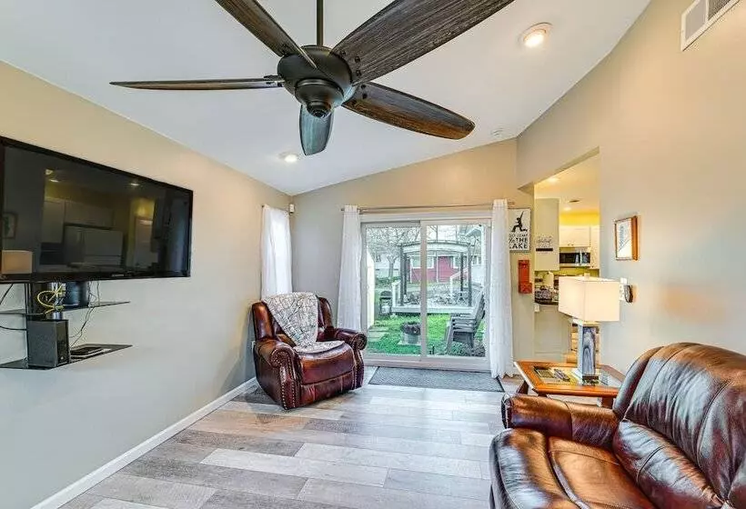 Pet Friendly Honeoye Cottage Rental: Walk To Lake!