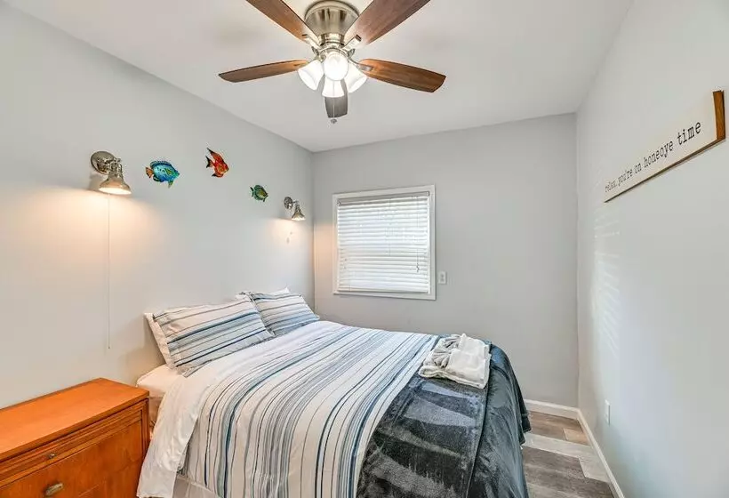 Pet Friendly Honeoye Cottage Rental: Walk To Lake!