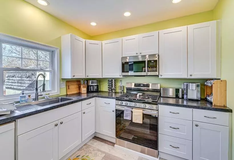 Pet Friendly Honeoye Cottage Rental: Walk To Lake!