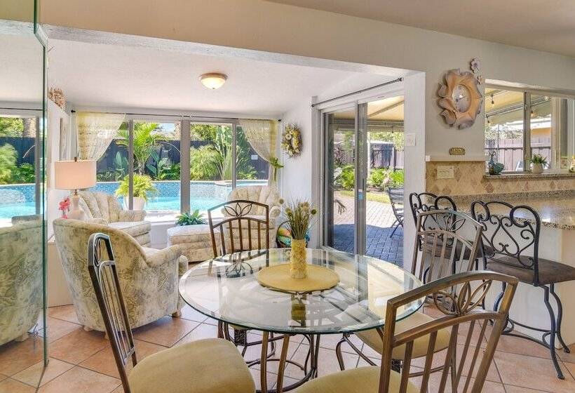 Pompano Beach Retreat W/ Backyard Oasis!
