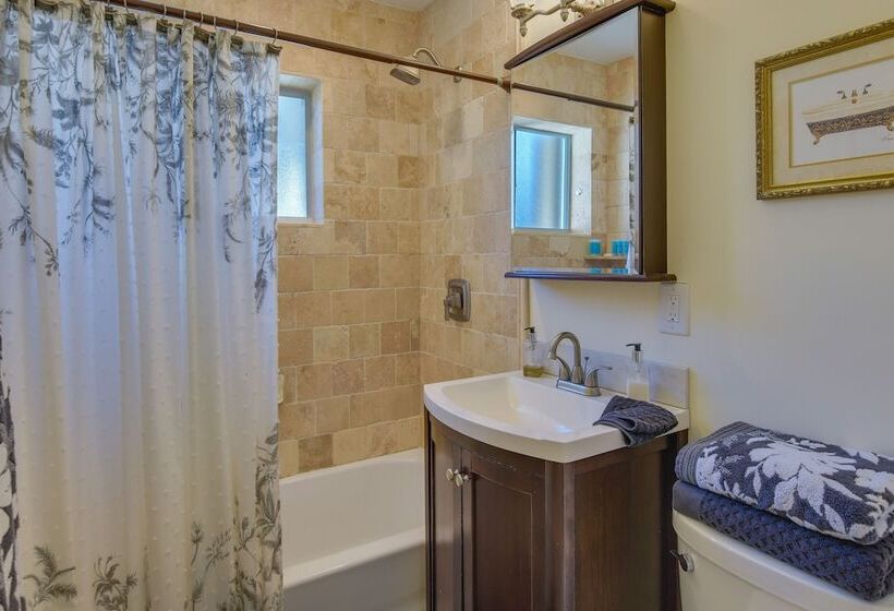 Pompano Beach Retreat W/ Backyard Oasis!