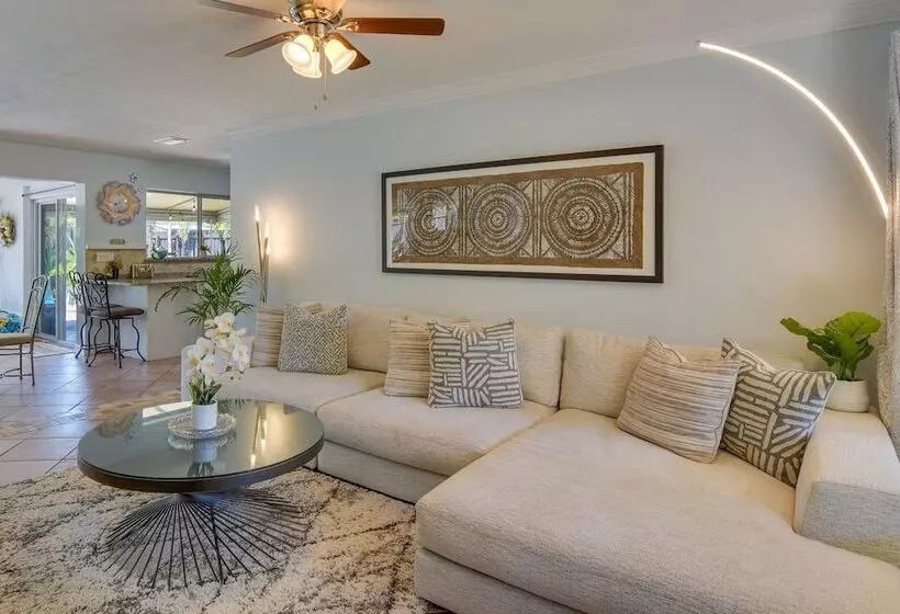Pompano Beach Retreat W/ Backyard Oasis!