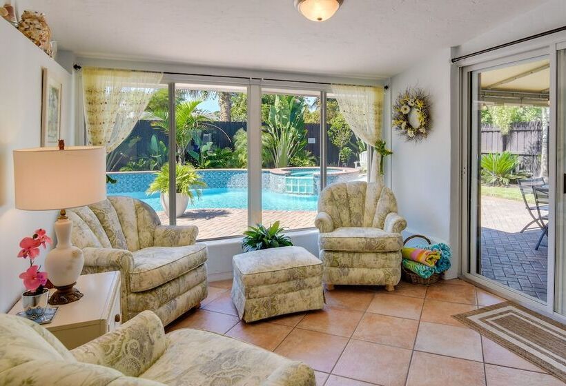 Pompano Beach Retreat W/ Backyard Oasis!