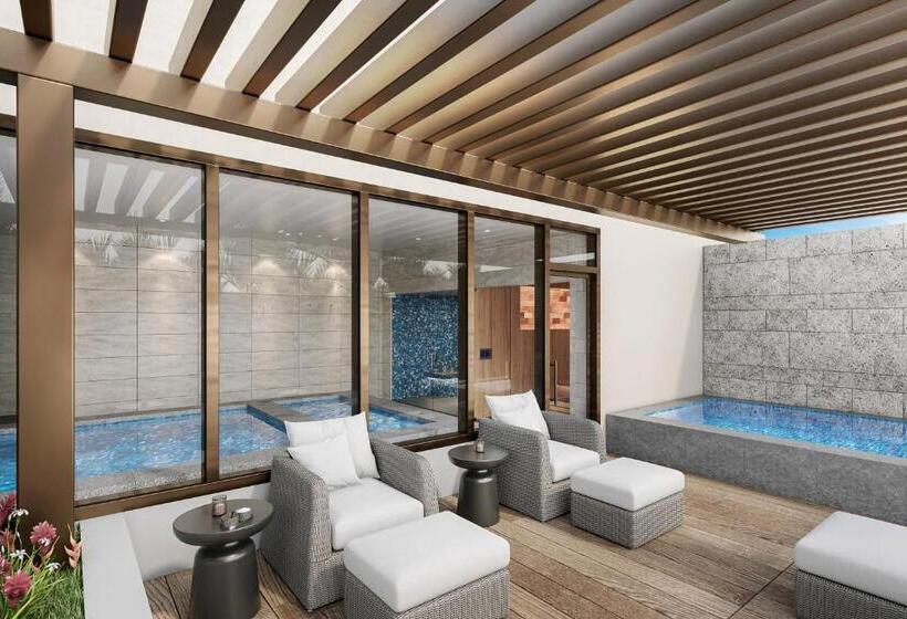 Renaissance Honolulu Hotel & Spa