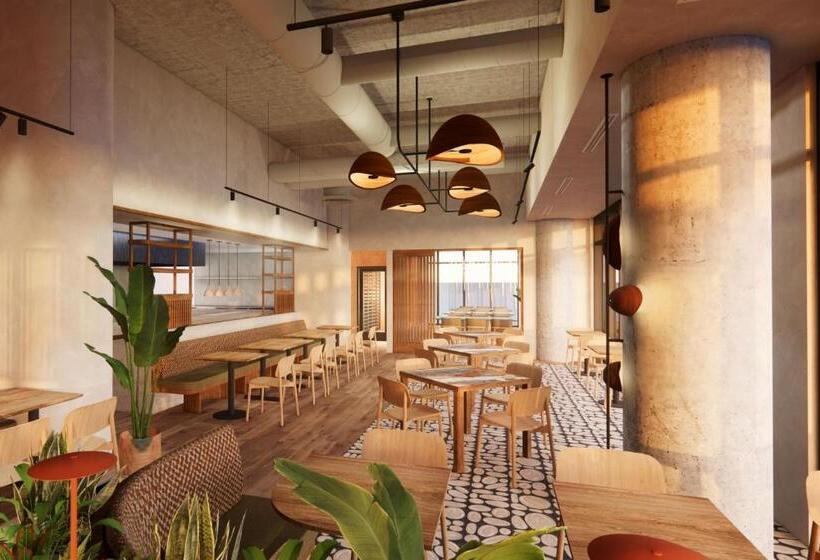 Renaissance Honolulu Hotel & Spa