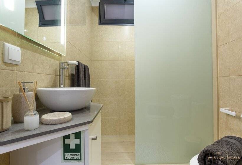 דירת נופש Charming 3 Bed House In Funchal