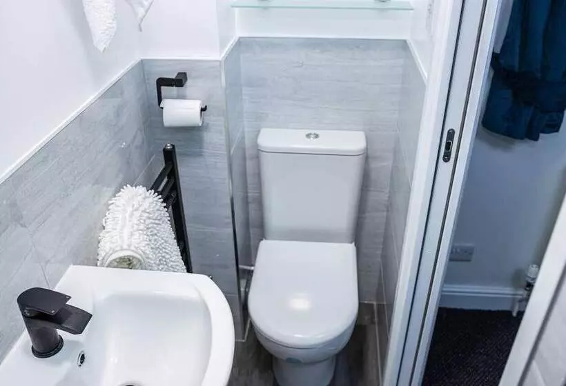 レジデンス Stunning 4 Bed House In Telford West Midlands