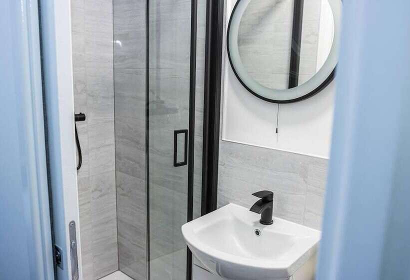 レジデンス Stunning 4 Bed House In Telford West Midlands